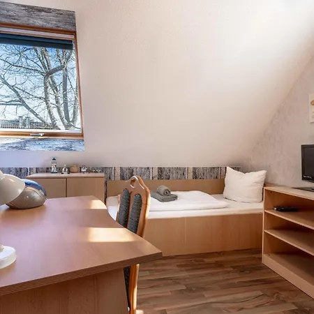 Am Deich Haus 8